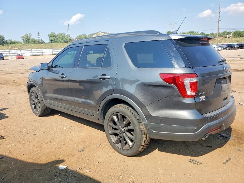 2018 FORD EXPLORER XLT 2