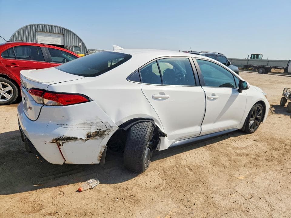 2023 TOYOTA COROLLA SE 3