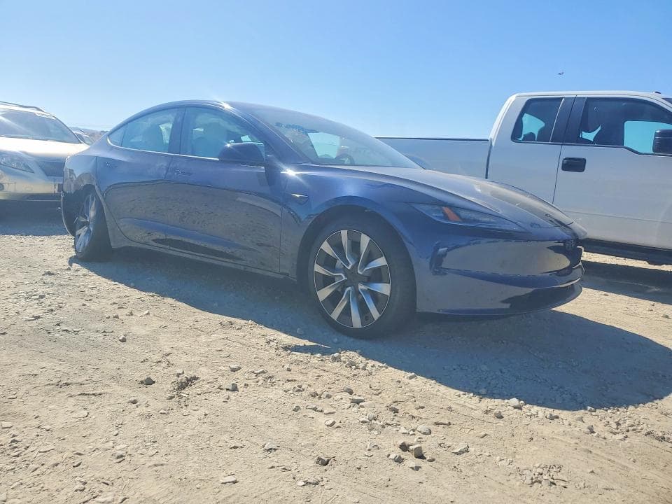 2026 TESLA MODEL 3 4