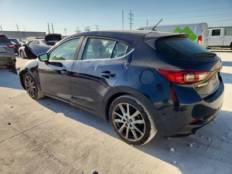 2018 MAZDA 3 TOURING 2