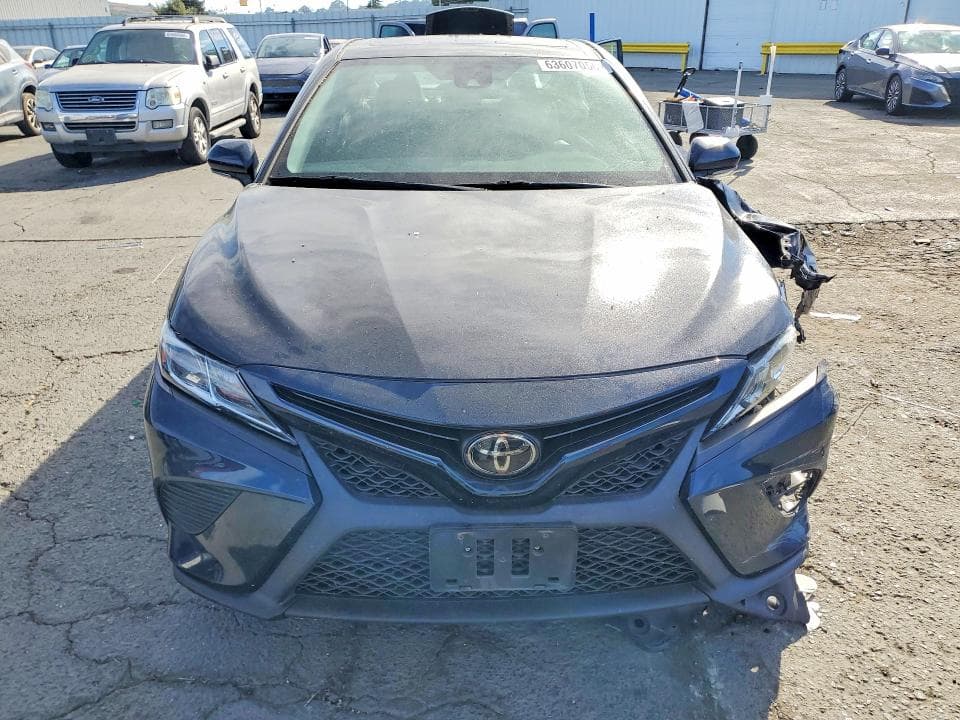 2019 TOYOTA CAMRY SE 5