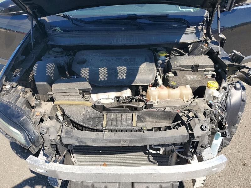 2019 JEEP CHEROKEE LATITUDE PLUS 12