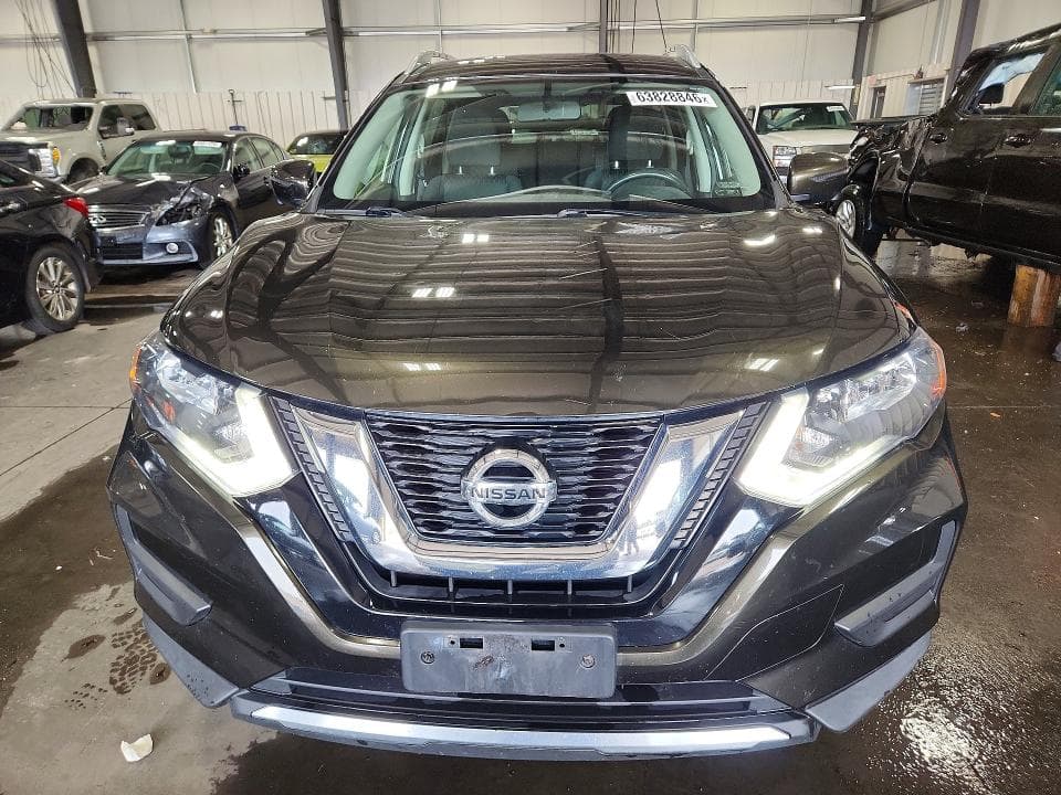 2017 NISSAN ROGUE SV 5