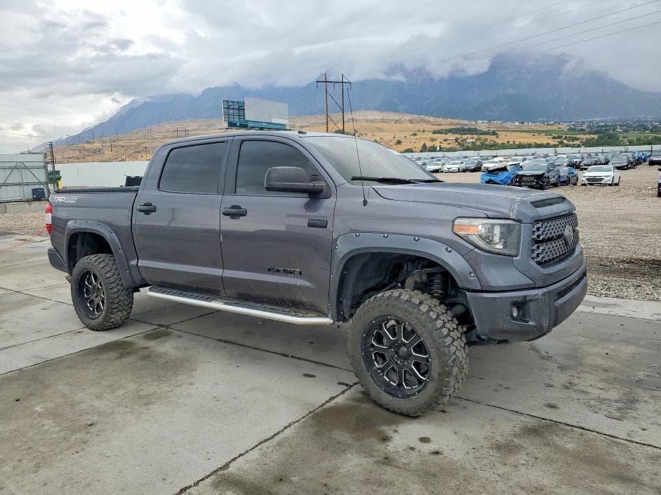 2018 TOYOTA TUNDRA CREWMAX SR5 4