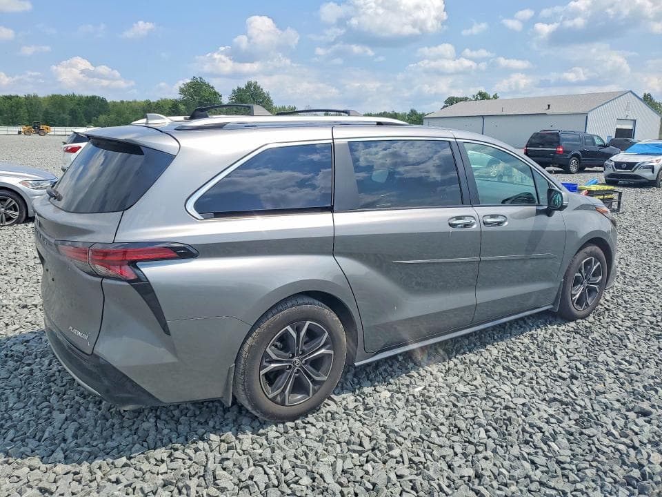 2021 TOYOTA SIENNA PLATINUM 7-PASSENGER 3