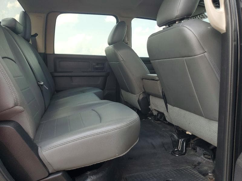 2018 RAM 3500 ST 10