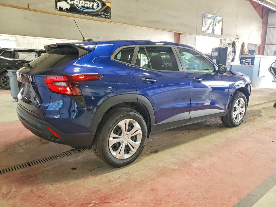 2024 CHEVROLET TRAX LS 3