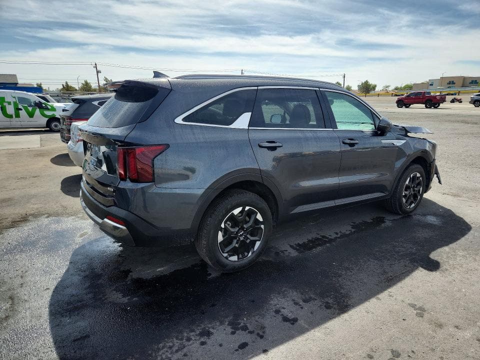 2024 KIA SORENTO S 3