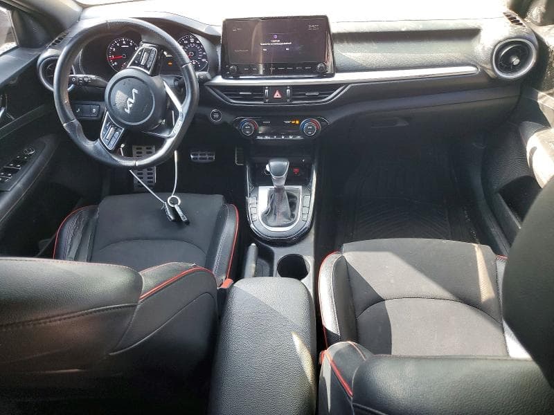 2022 KIA FORTE GT 8