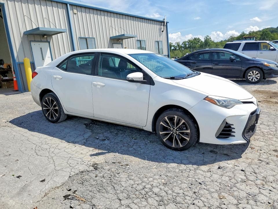 2018 TOYOTA COROLLA SE 4