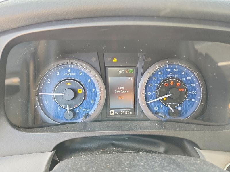 2019 TOYOTA SIENNA XLE 8-PASSENGER 9