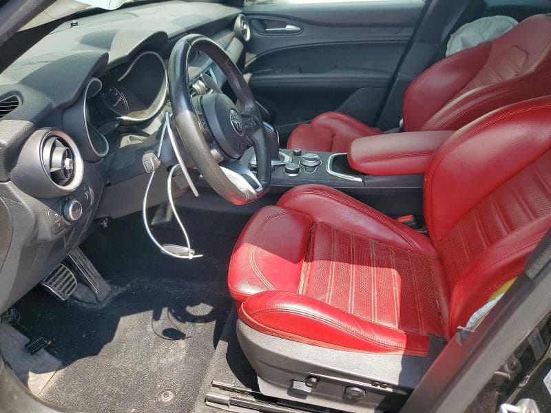 2022 ALFA ROMEO STELVIO 7