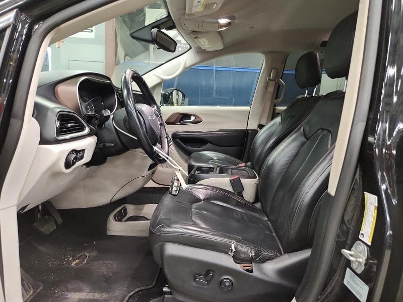 2017 CHRYSLER PACIFICA 7
