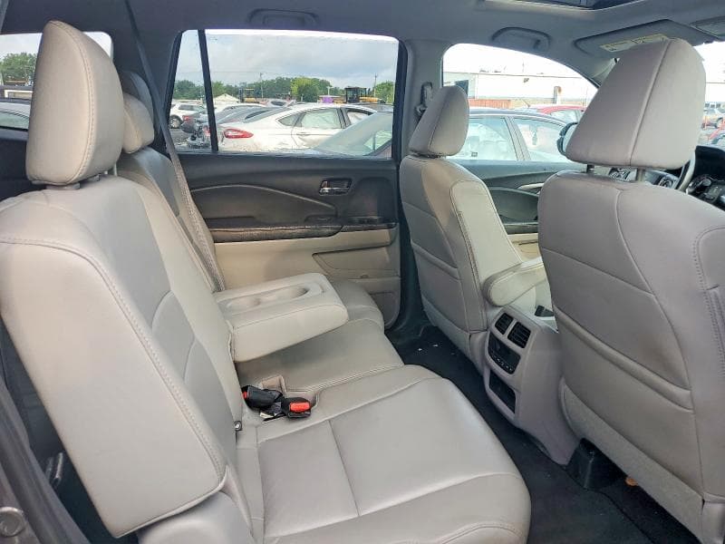 2017 HONDA PILOT EXL 11