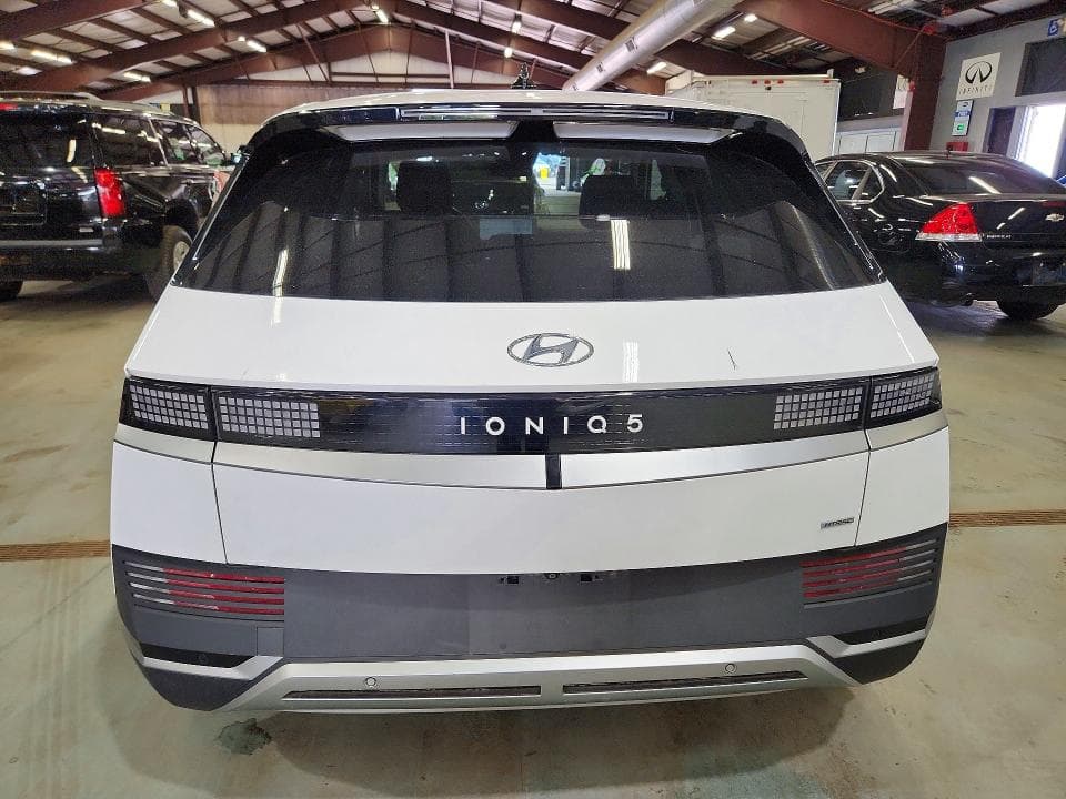 2022 HYUNDAI IONIQ 5 SE 6