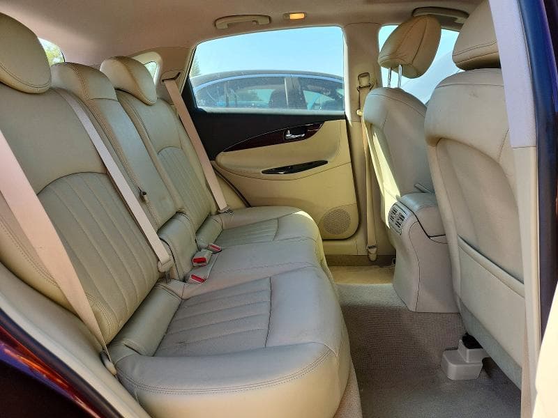 2017 INFINITI QX50 BASE 11