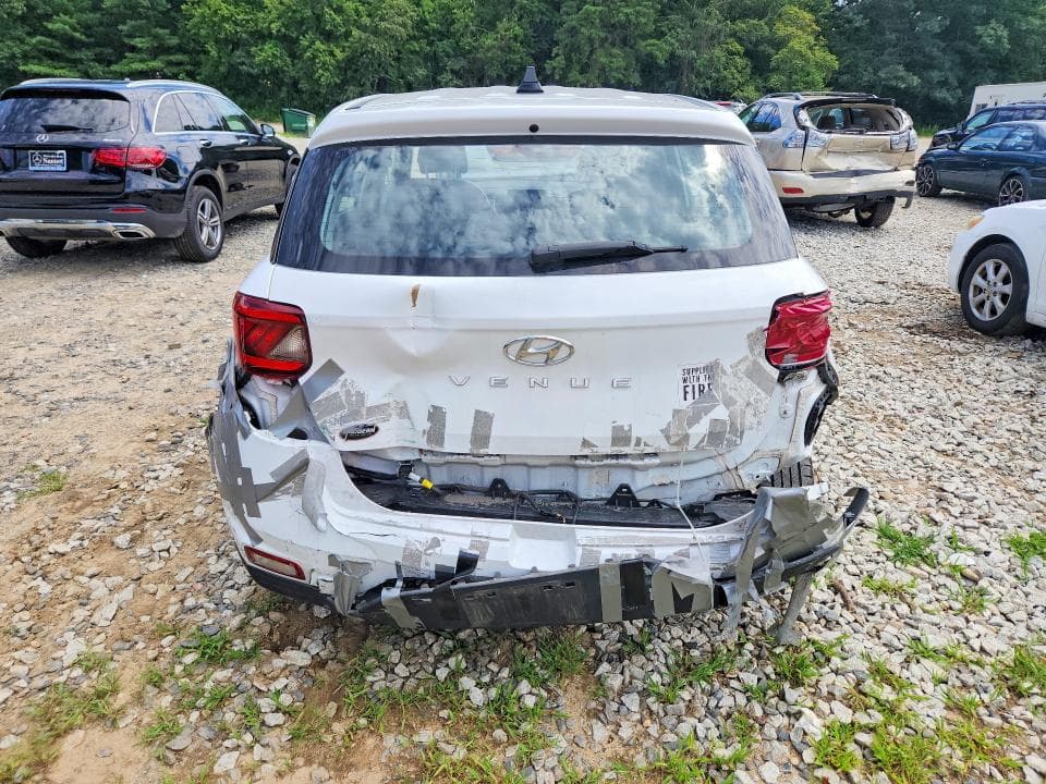 2021 HYUNDAI VENUE SE 6