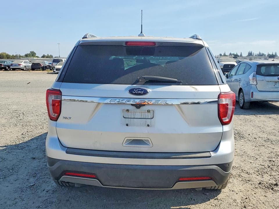 2019 FORD EXPLORER XLT 6