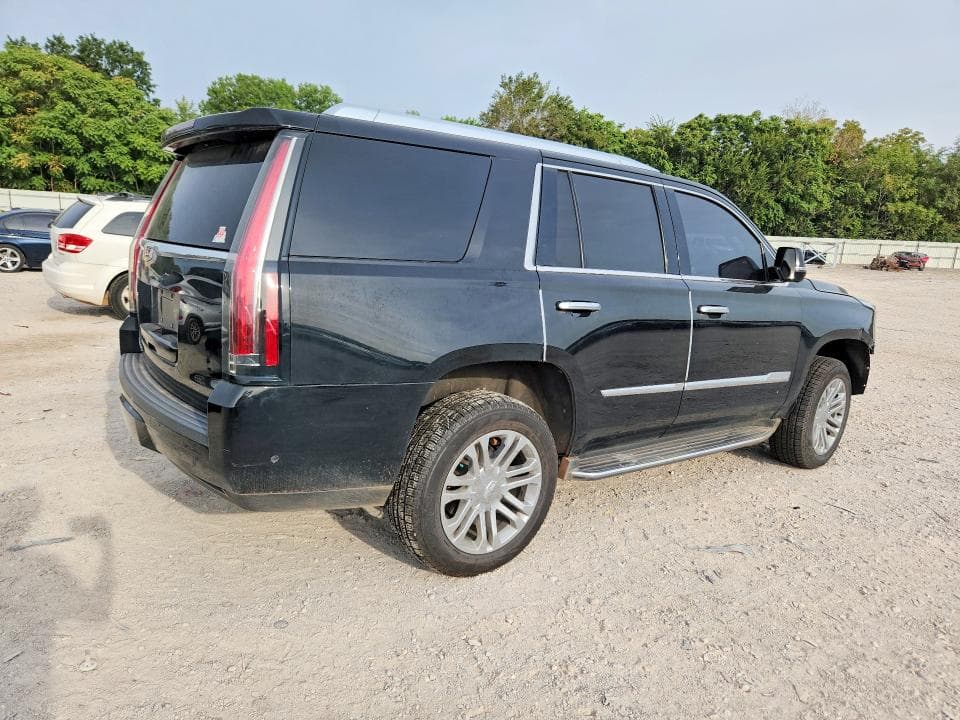 2017 CADILLAC ESCALADE 3