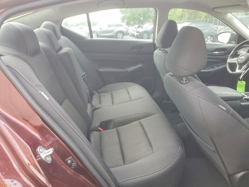 2024 NISSAN ALTIMA SV 10