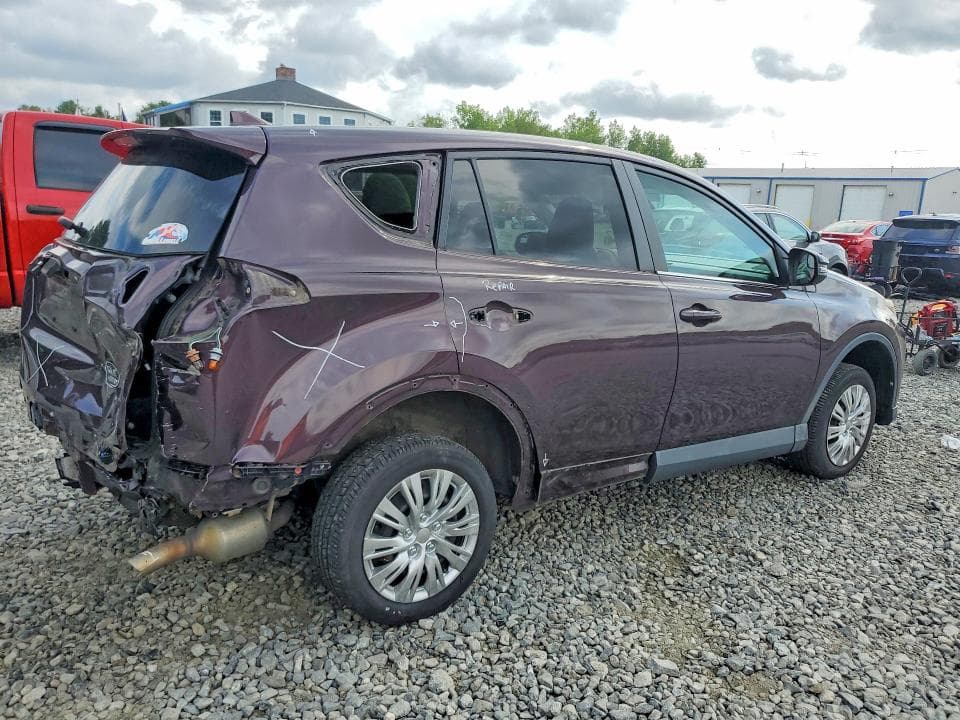 2017 TOYOTA RAV4 XLE 3