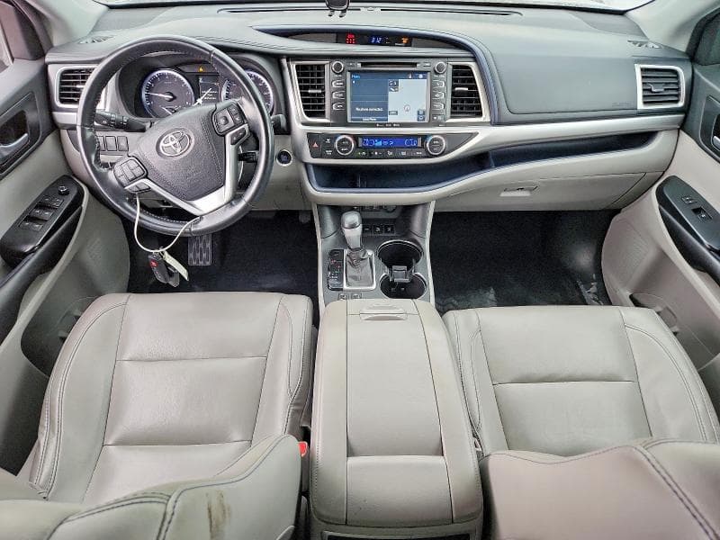 2017 TOYOTA HIGHLANDER XLE 8