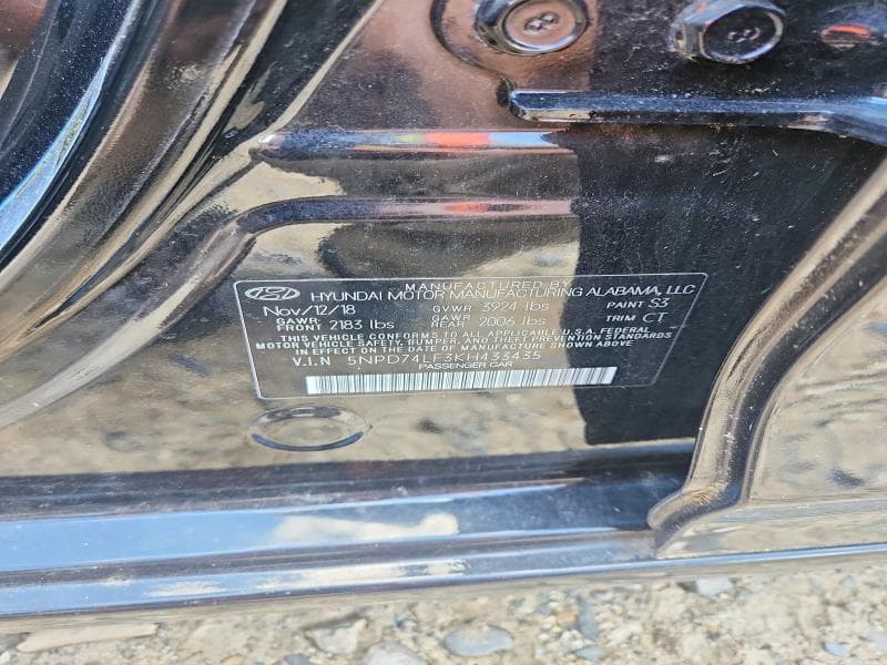 2019 HYUNDAI ELANTRA SE 12