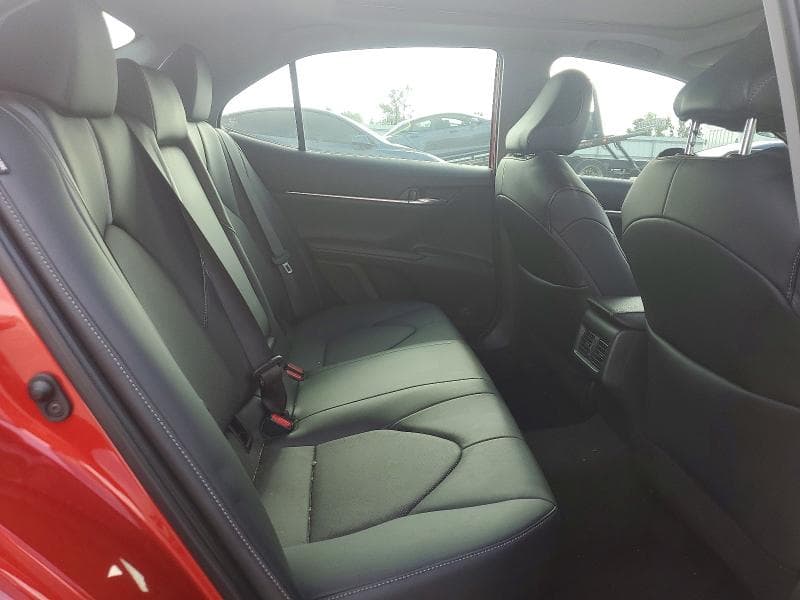 2022 TOYOTA CAMRY XSE 10
