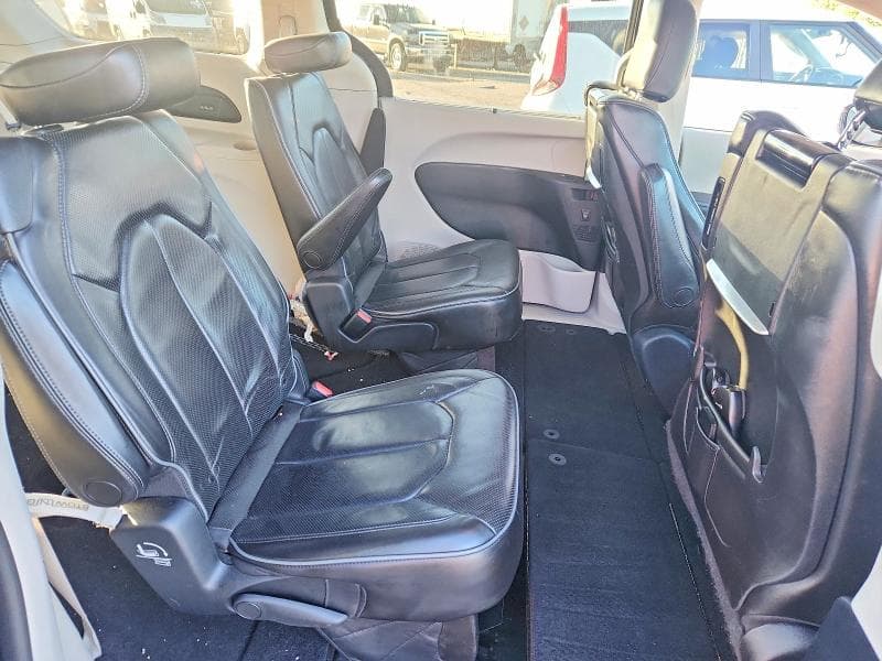 2020 CHRYSLER PACIFICA LIMITED 11