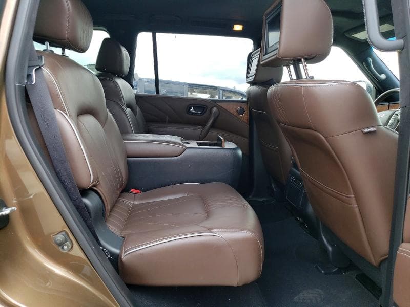 2017 INFINITI QX80 LIMITED 10