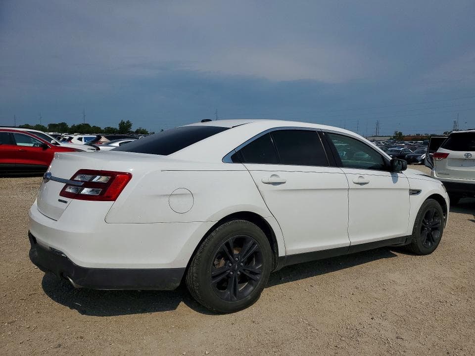 2017 FORD TAURUS SE 3