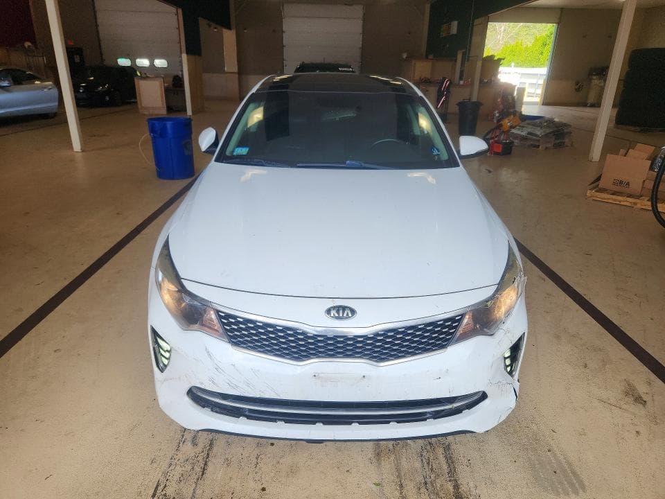 2018 KIA OPTIMA S 5