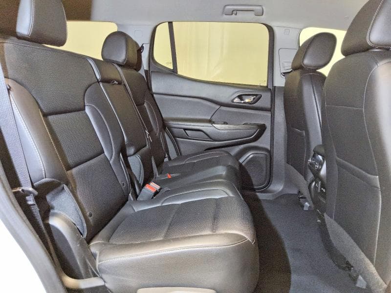 2023 GMC ACADIA SLT 11