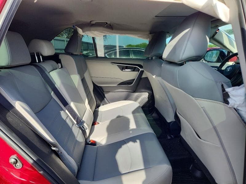 2024 TOYOTA RAV4 XLE PREMIUM 11
