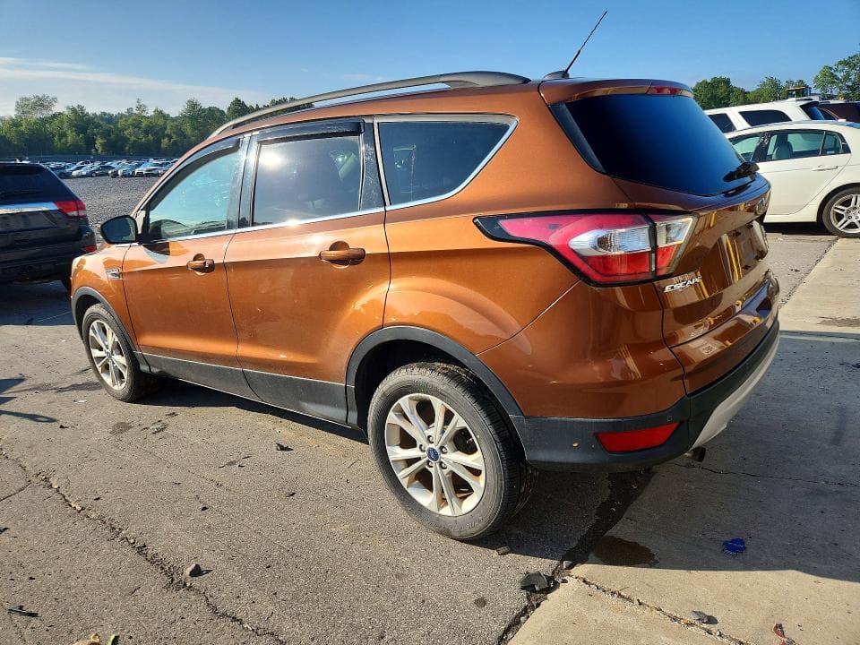 2017 FORD ESCAPE SE 2