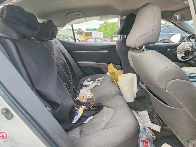 2018 TOYOTA CAMRY LE 10