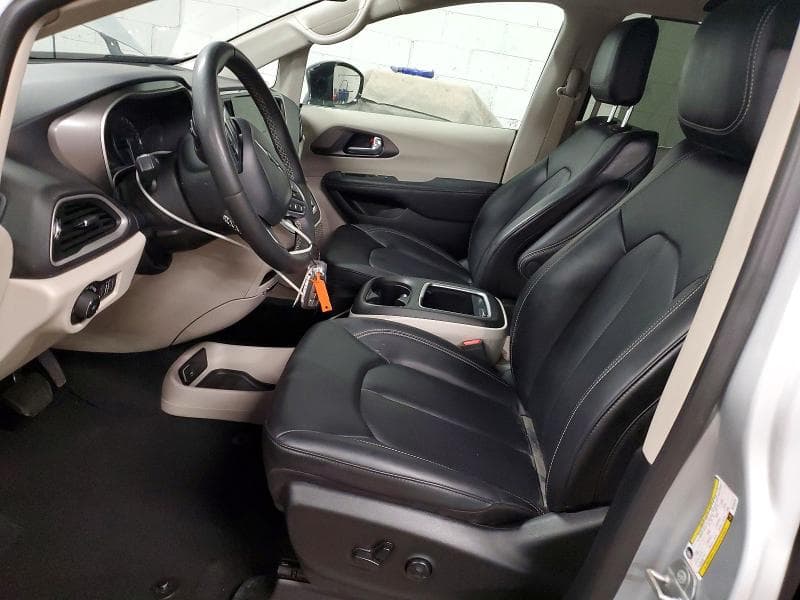 2024 CHRYSLER PACIFICA TOURING L 7