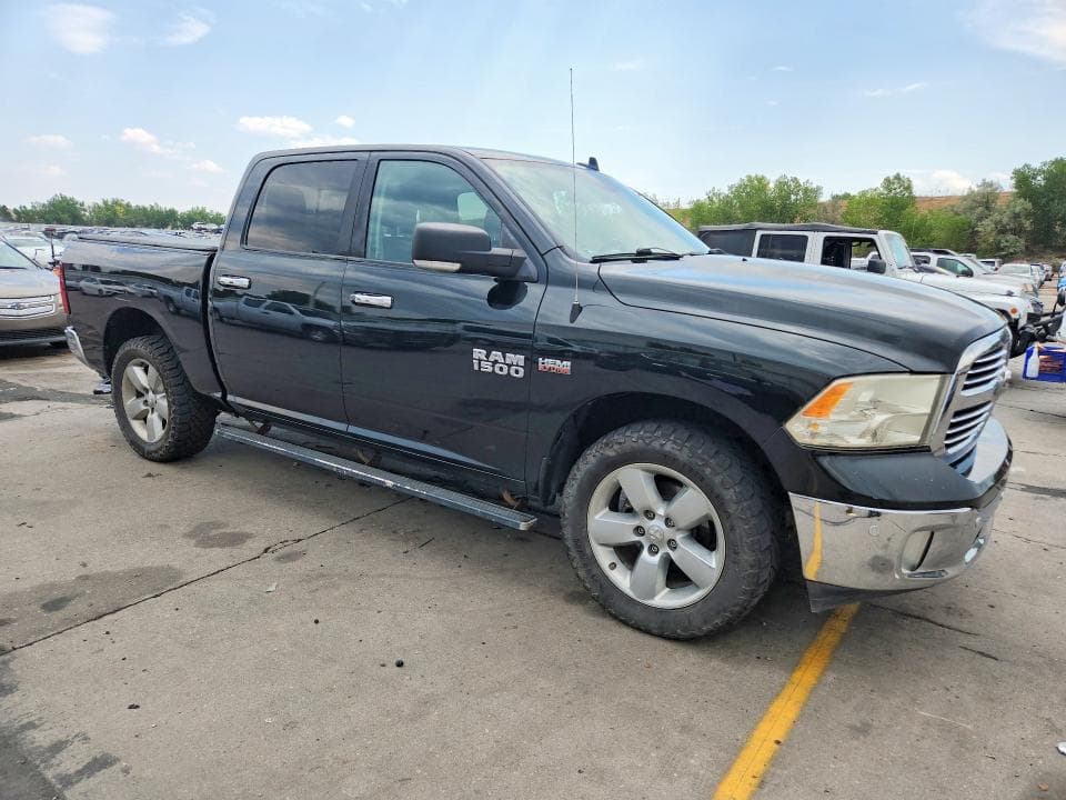 2017 RAM 1500 SLT 4