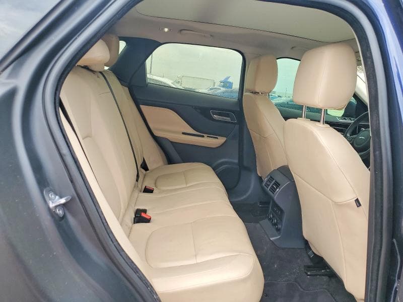 2018 JAGUAR F-PACE PREMIUM 11
