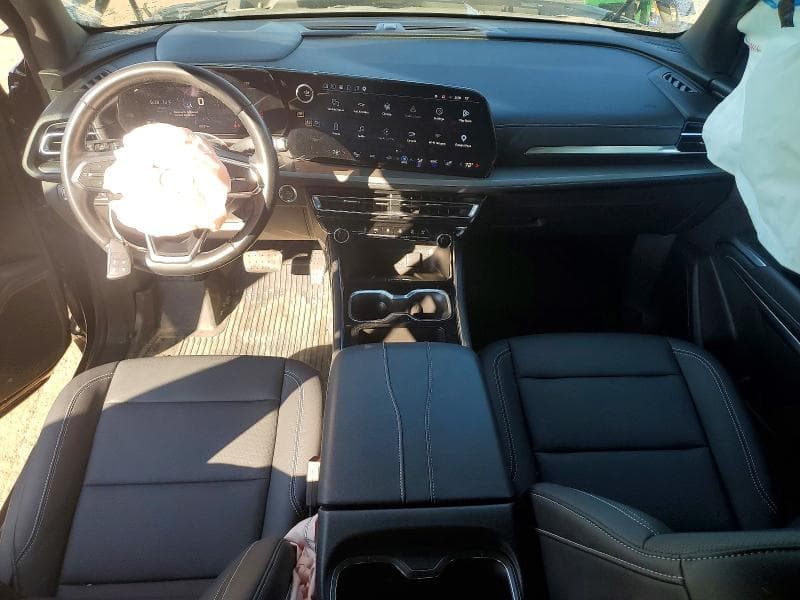 2025 CHEVROLET TRAVERSE LT 8