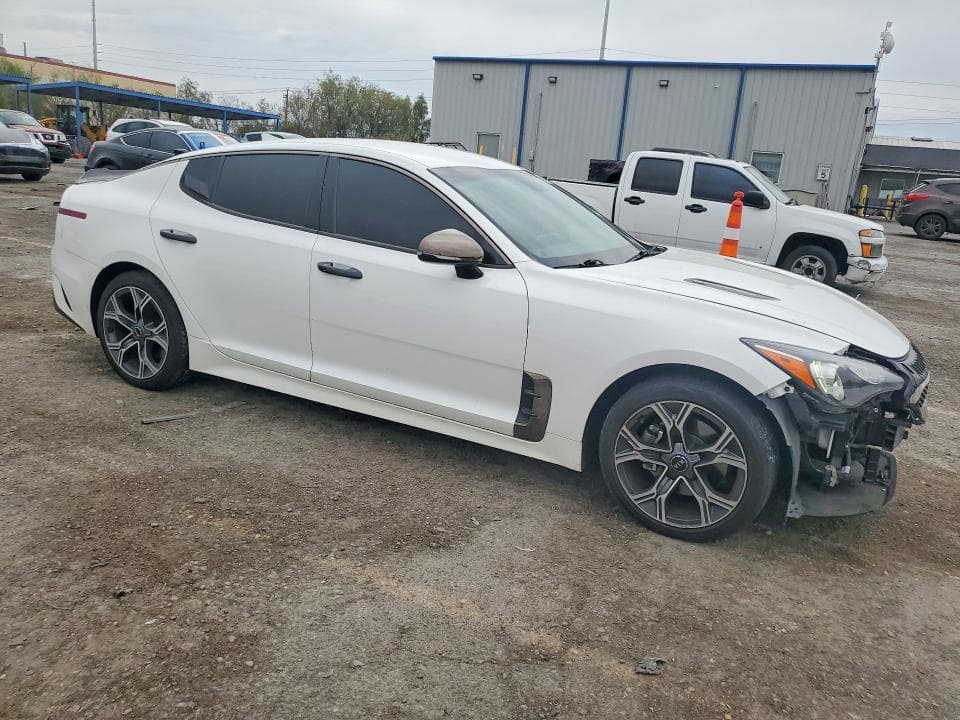2021 KIA STINGER GT-LINE 4