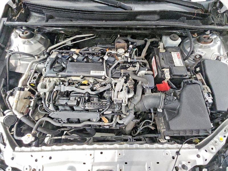2019 TOYOTA CAMRY LE 11