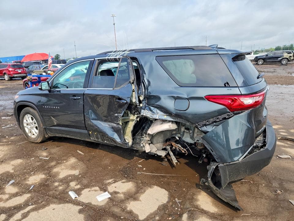 2019 CHEVROLET TRAVERSE LT 2