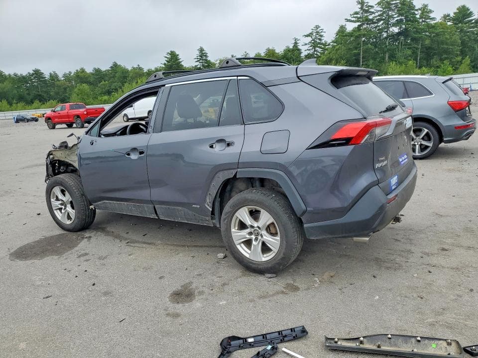 2020 TOYOTA RAV4 LE 2