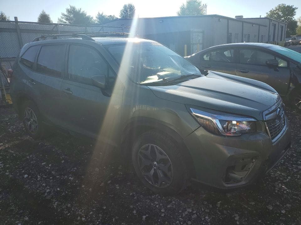 2019 SUBARU FORESTER PREMIUM 4
