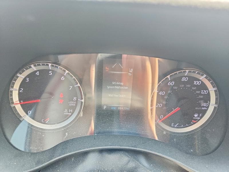 2022 TOYOTA HIGHLANDER LE 9