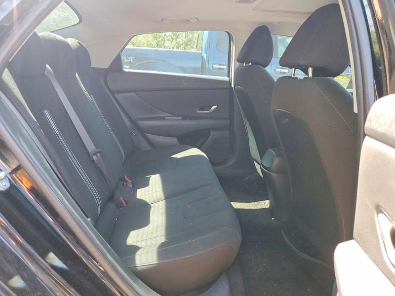 2023 HYUNDAI ELANTRA SEL 10