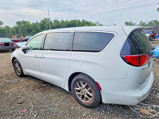 2017 CHRYSLER PACIFICA LX 2