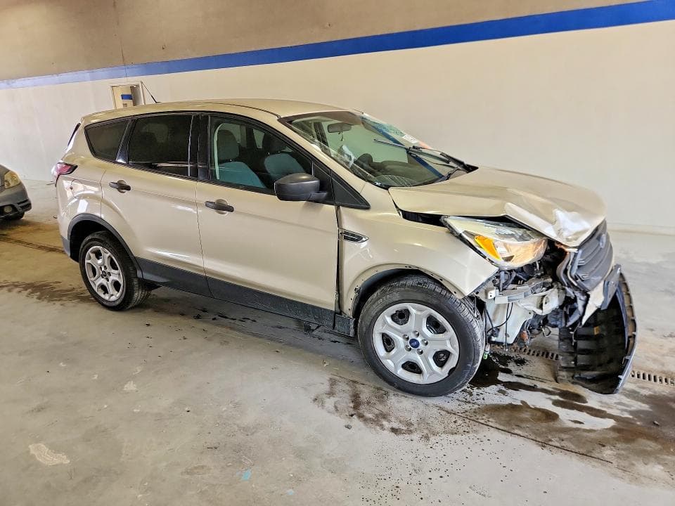 2017 FORD ESCAPE S 4