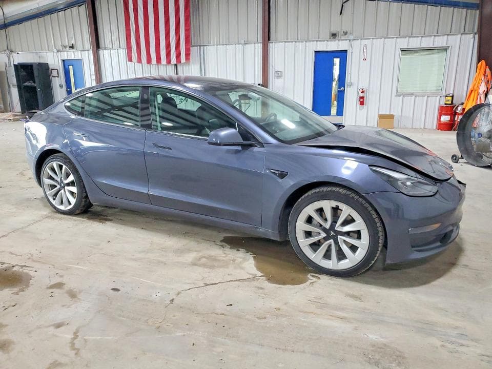 2022 TESLA MODEL 3 4